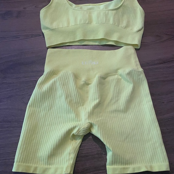 New with tags workout set🎾🎾🎾 - Picture 4 of 8